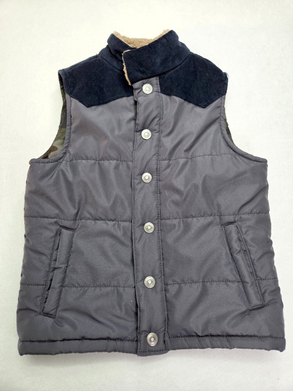 Carter's Kids Size 7 Gray Puffer Vest Sherpa Collar Camo Lining